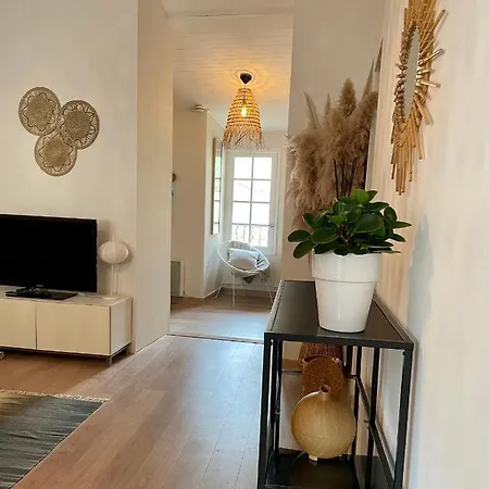 Apartment Aux Pieds Du Palais Des Papes.